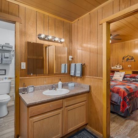Bear Paw Lodge & Vacation Homes Vallecito Luaran gambar